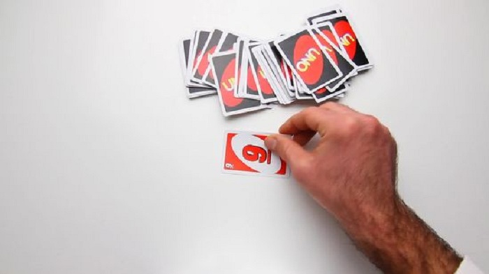 Bộ bài Uno có bao nhiêu lá?