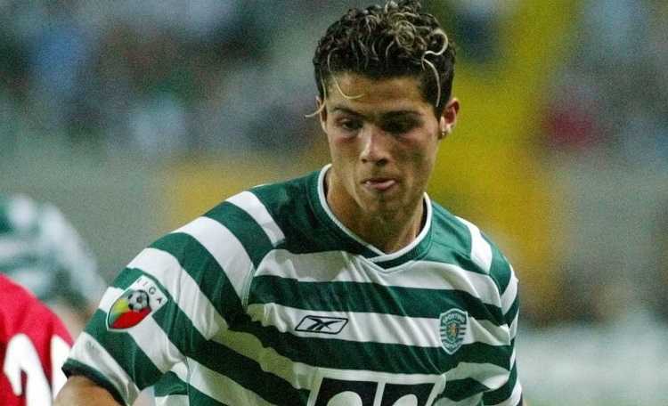 Ronaldo khi còn ở Sporting Lisbon là một cầu thủ khá gầy gò